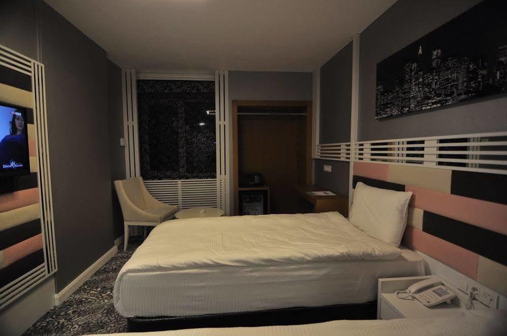 Manhattan Hotel Ankara Exterior foto